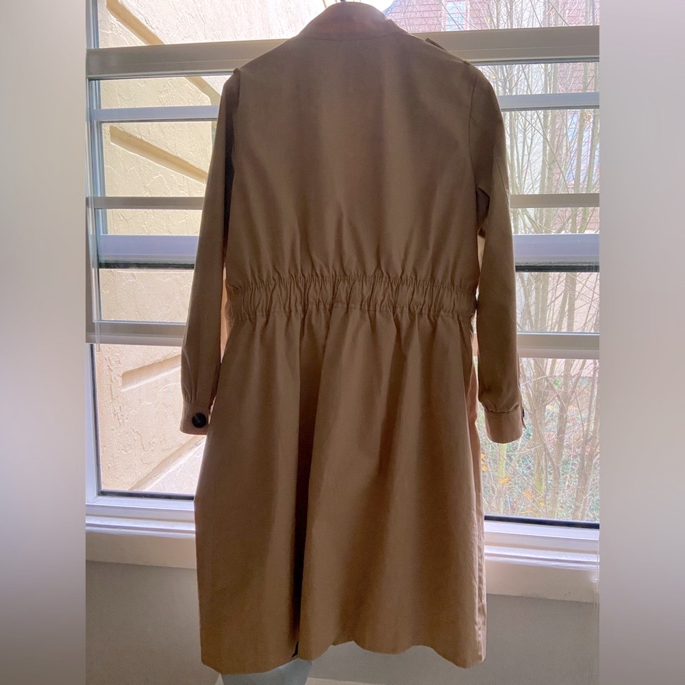 Belle & Bloom
Carlisle Button Front Trench Coat - Camel L - Picture 4 of 6